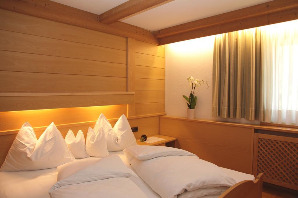 Residence Belavista Corvara In Badia Habitación foto